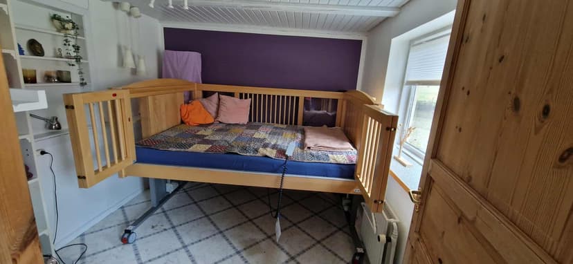 To værelser, 2-4 pers., kørestol og ledsager